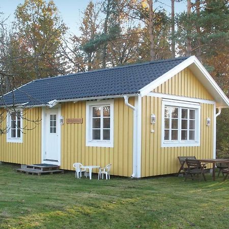 Gorgeous Home In Silverdalen With Kitchen エクステリア 写真